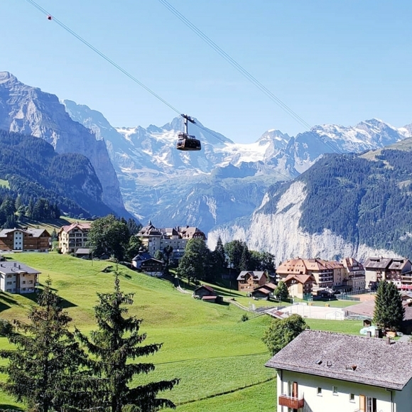 Meet your Posher - Picture 1 of 1